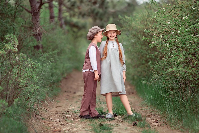 девочка и мальчик,  детская и семейная фотосессия, детский и семейный фотограф, радость, восторг, счастье, фотосессия, маленькие дети, детское фото, детский фотограф, детское фото, детская фотосессия, брат и сестра, лес, весна, лето, детки, восторг Секрет...photo preview