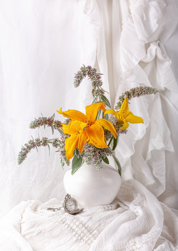 Лилии фото превью