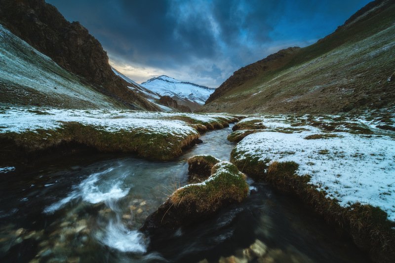 киргизия, кыргызстан, средняя азия, горы, каньон, скалы, пейзаж, весна, ущелье, река, закат Таш Рабатphoto preview