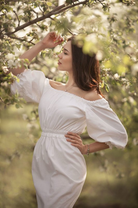 весна цвнтение нежность девушка Springphoto preview