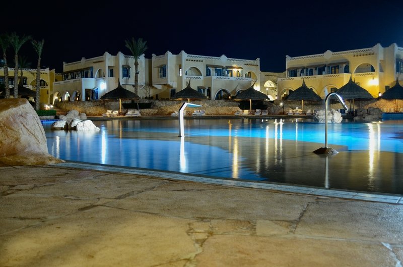 египет,отдых,бассейн,вечер Вечер у бассейнаphoto preview