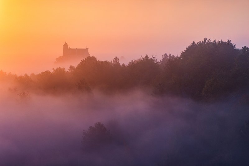 bobolice, polska, slask, jurassic, rocks, poland, silesia, myst, morning mists, sunrise, wschód, castle, zamek, mirów, morow, Bobolice Castlephoto preview