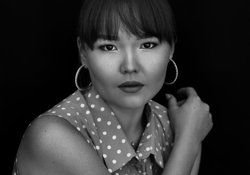 beauty, beauty photographer, model, headshot, closeup, makeup, long hair, eyes, facial, photographer, photography, hasselblad Gulzhanatphoto preview