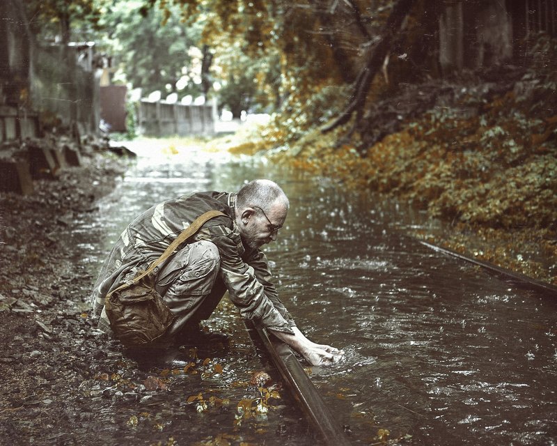 сталкер дождь зона рельсы Сталкерphoto preview