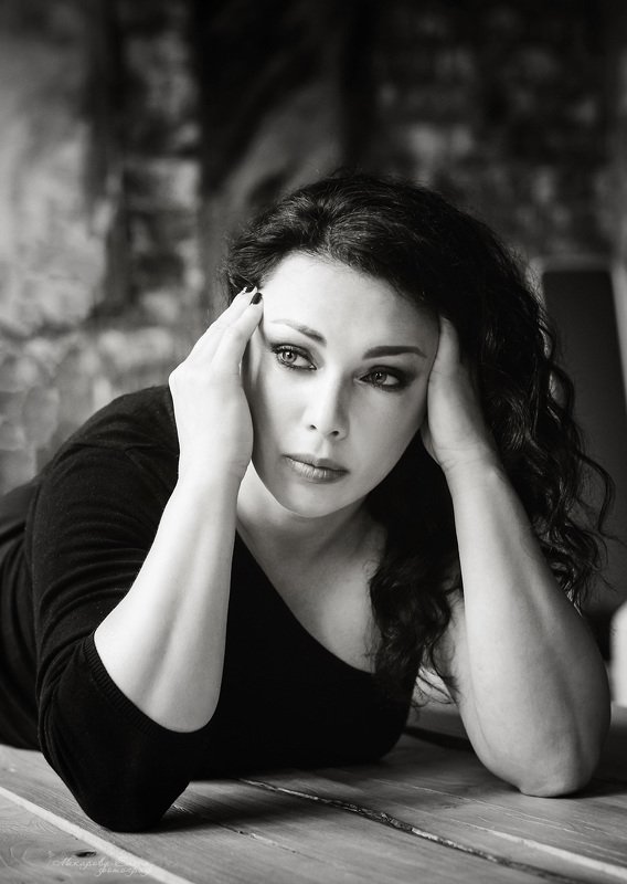 портрет, жеснкий Надяphoto preview