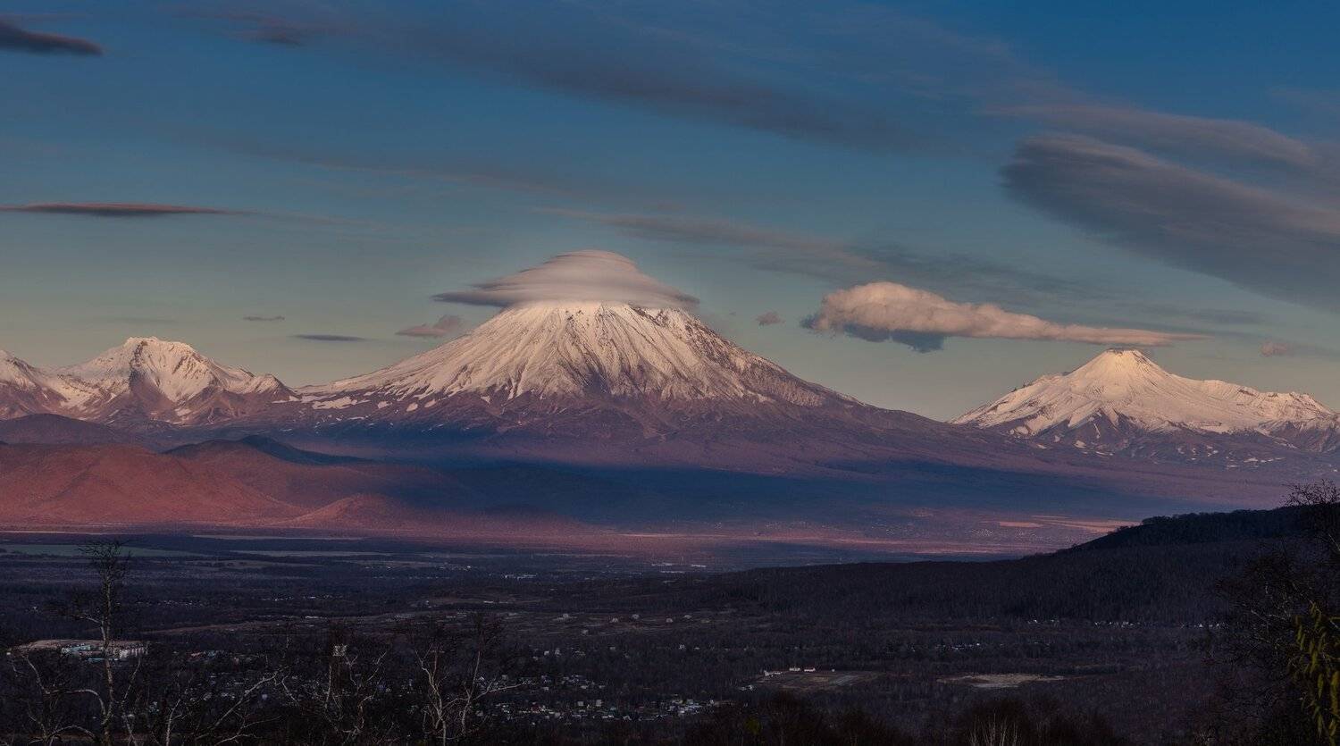 Примерочная шляпка. Автор: Александр Максин камчатка, корякский, вулкан, закат, Александр Максин