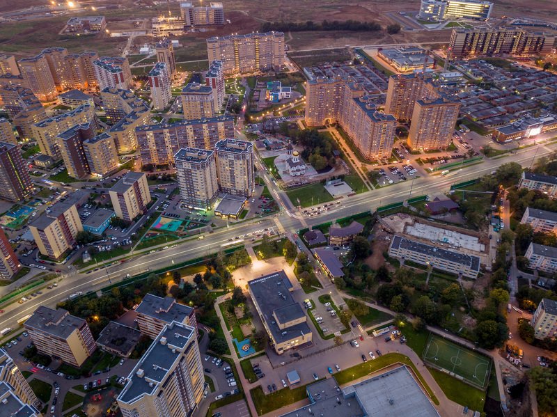 вечерний город, сумерки, городской пейзаж, иллюминация, дорога, кадрокоптер, dji, mavic pro photo preview