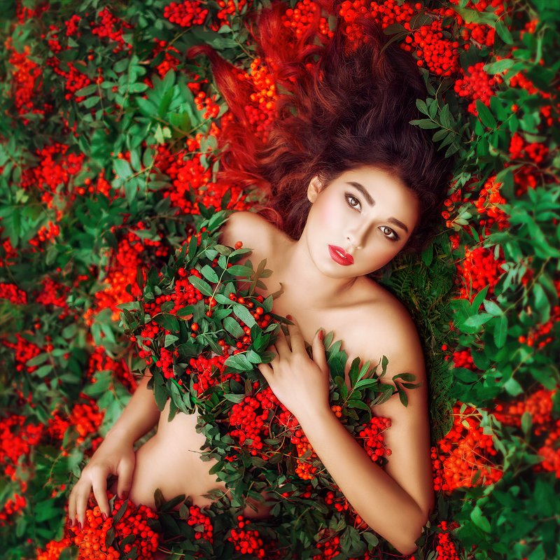 портрет, рябина, девушка, лето, ягоды, красный, girl, portrait, rowan, summer, berries, red photo preview