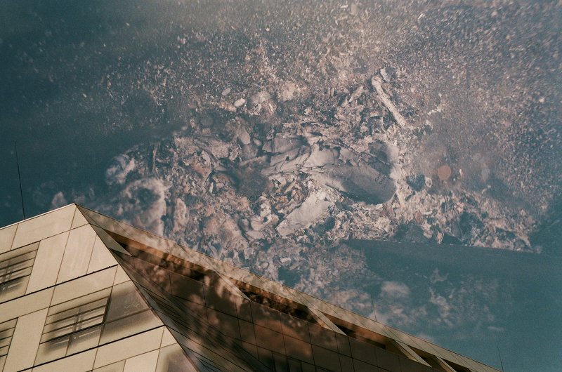 The Burning Cityphoto preview