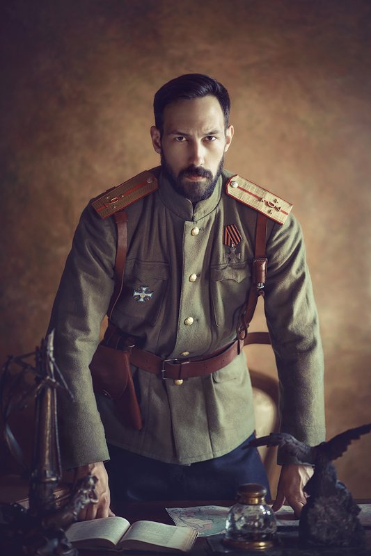 мужской портрет, история, царь, мундир, военная форма, реконструкция, постановочное фото \
