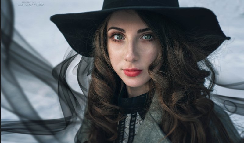 Незнакомкаphoto preview