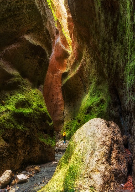 природа, пейзаж, горы, кавказ, природа россии, дикая природа, весна, каньон, теснина, ущелье Про масштабы.photo preview