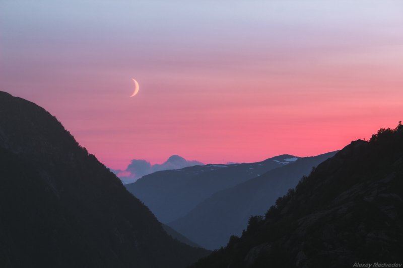 jotunheimen, summer, norway, cold,rocks, mountains, lake, green, норвегия, север,  горы, north,   Конец дняphoto preview