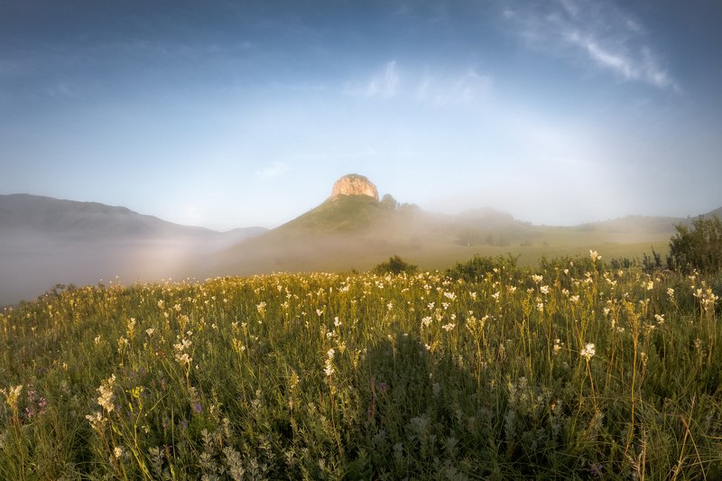 #тропалаксмана #тропаэрикалаксмана #тигирекскийзаповедник #алтай #западныйалтай #тропа #gopro #goprohero7 #goprohero7blackedition #гало #halo #mountain #hill #landscape #morning Белая радугаphoto preview