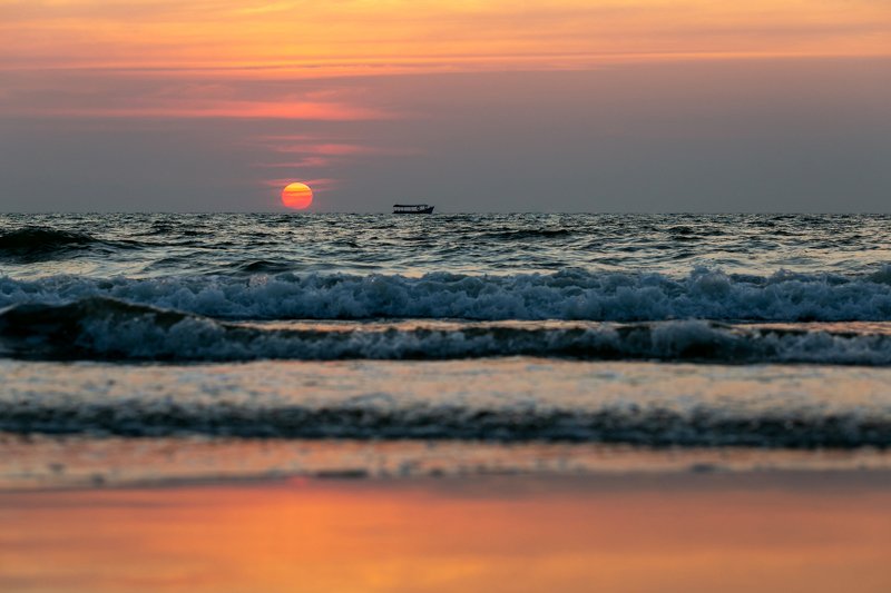 закат, океан, солнце, лодка, багровый, романтика, волны, горизонт, берег Закатphoto preview