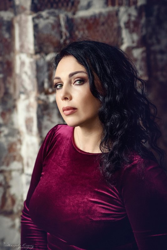 портрет, женский, взгялд Надеждаphoto preview