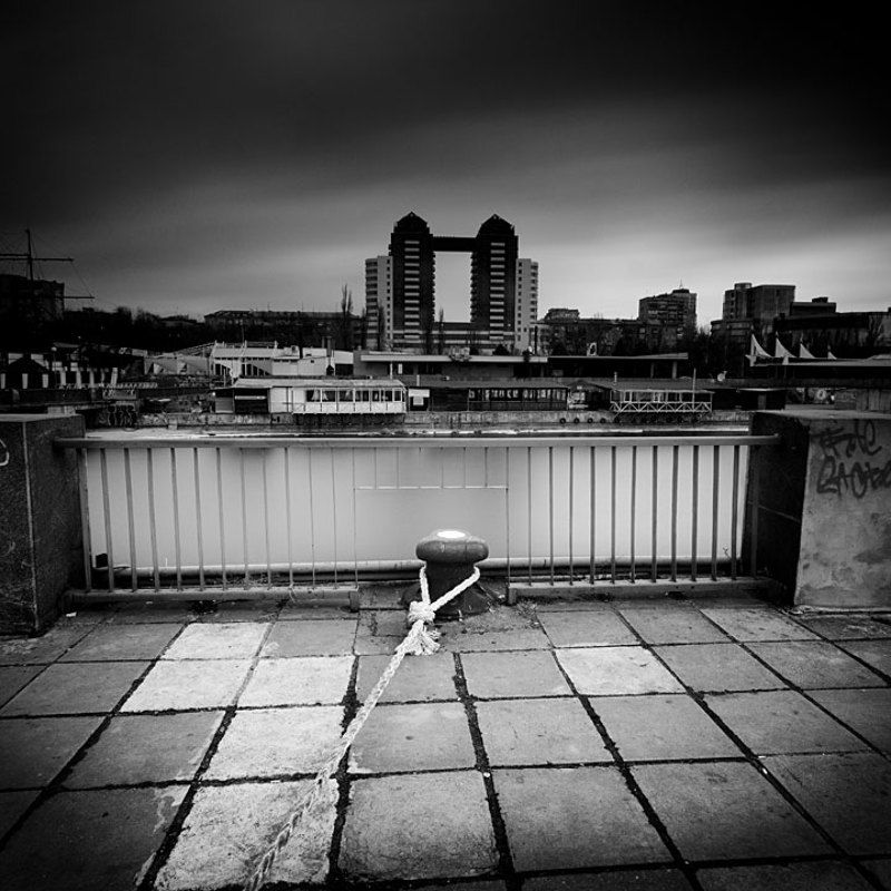 город, запорожье, трущобы, моно, длиная выдержка, чб *photo preview