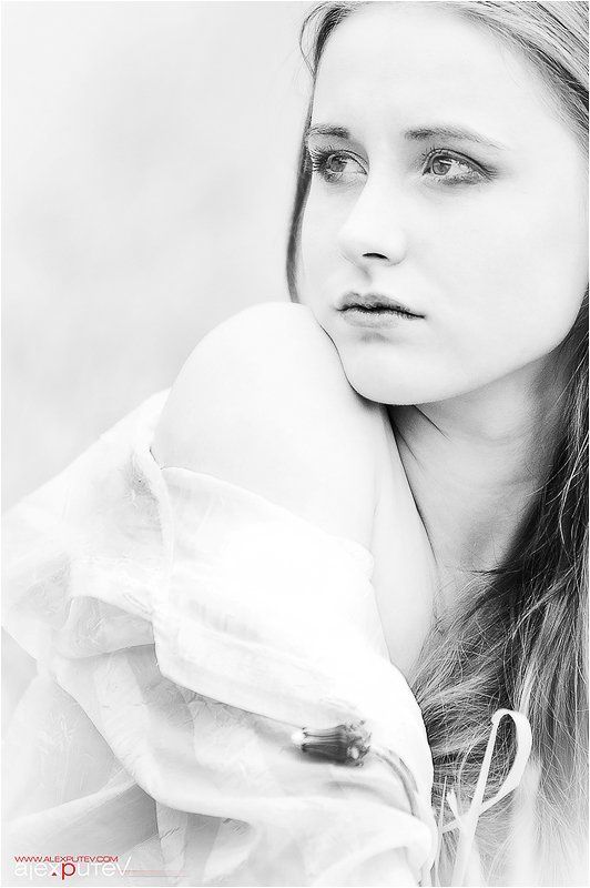 портрет,девушка Мыслиphoto preview