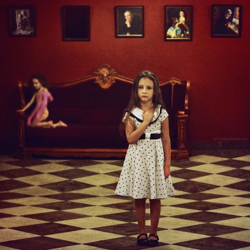 Ожившая картина купальщицыphoto preview