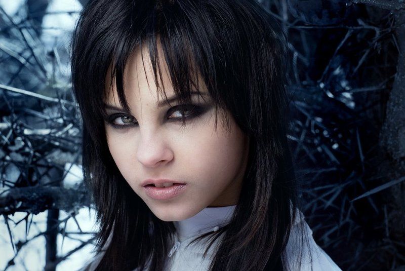 Колючка фото превью