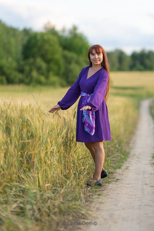 Обычный портрет любимой женщиныphoto preview