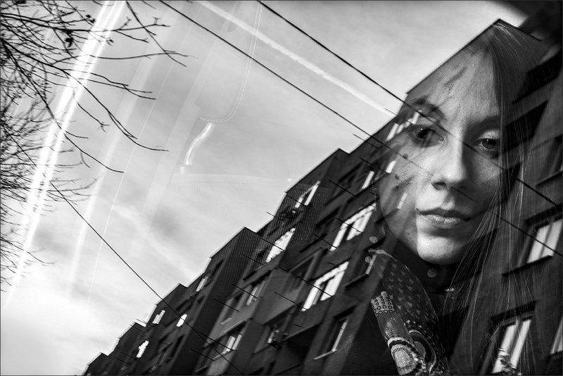 mirrored, отражение, чб, портрет, portrait, bw OneShotphoto preview