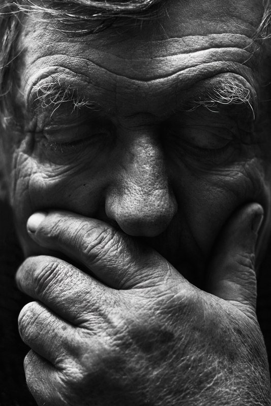 черно_белый_портрет, старик, старость, дед, морщины, грусть, мужчина, old,man, black&white, portrait, art, monochrome, people, old_age, wrinkles, sadness Утратаphoto preview