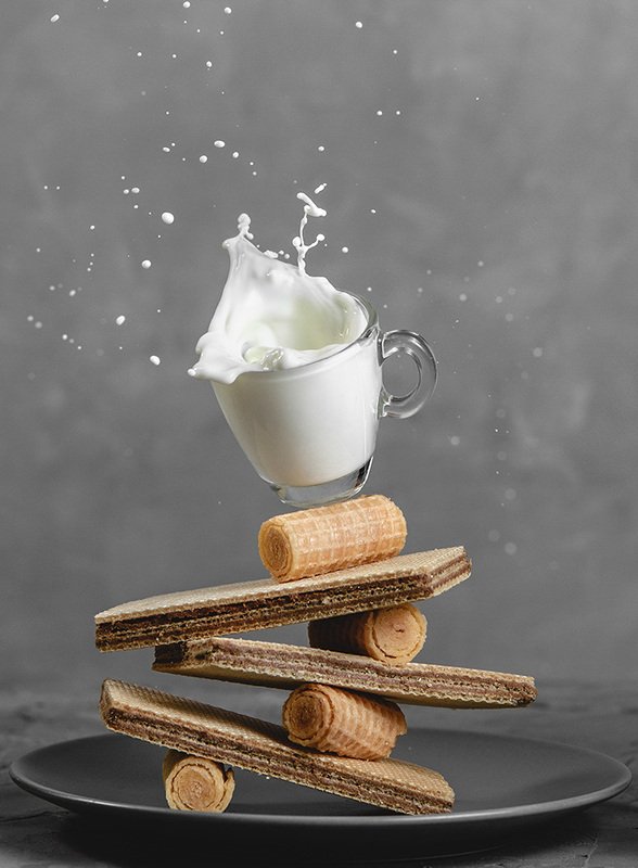 фудфото, еда, молоко, чашка, вафли, сладости, всплески, брызги Вафли и молокоphoto preview