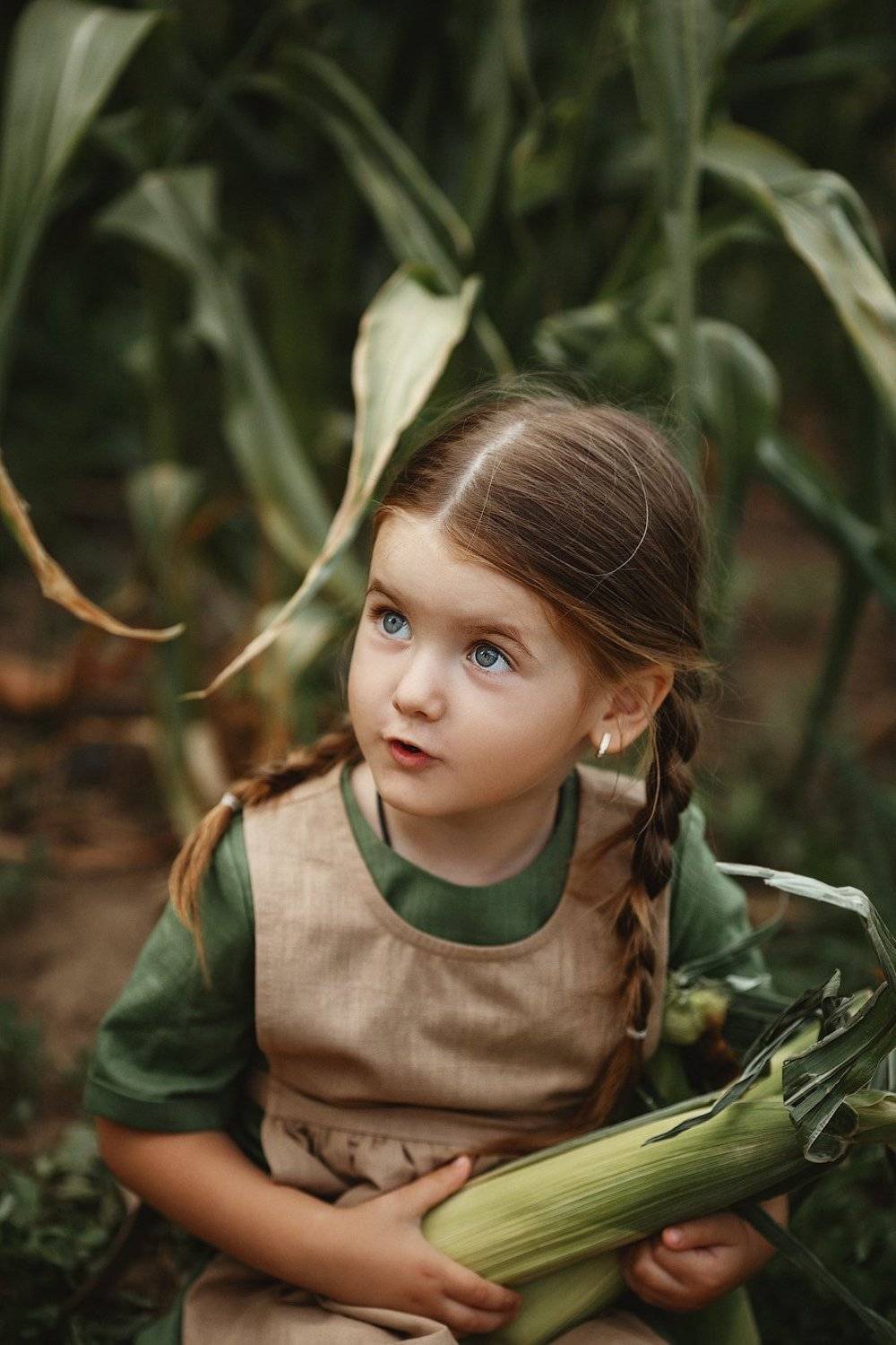 Кто Жужжит над правым ухом?. Автор: Марина Бондарь , Марина Бондарь