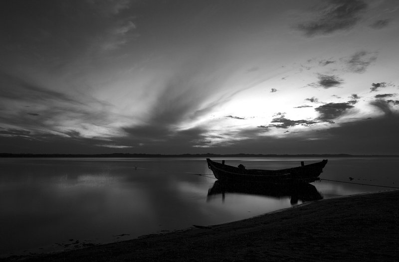 сахалин, лодка, рыбалка До рассвета можно передохнутьphoto preview