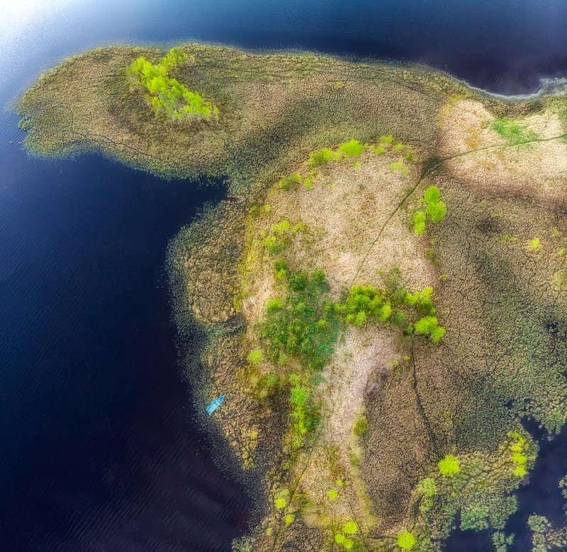 Словно остров в океанеphoto preview