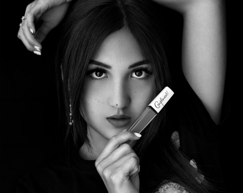 beauty, beauty photographer, model, headshot, closeup, makeup, long hair, eyes, facial, photographer, photography, hasselblad Complimenti by Relouisphoto preview