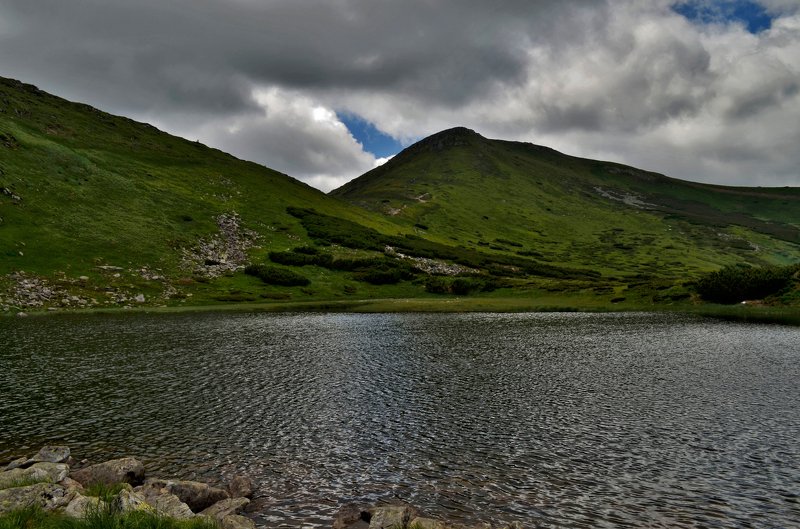 украина,карпаты,горы,озеро Озеро ,,Несамовите\