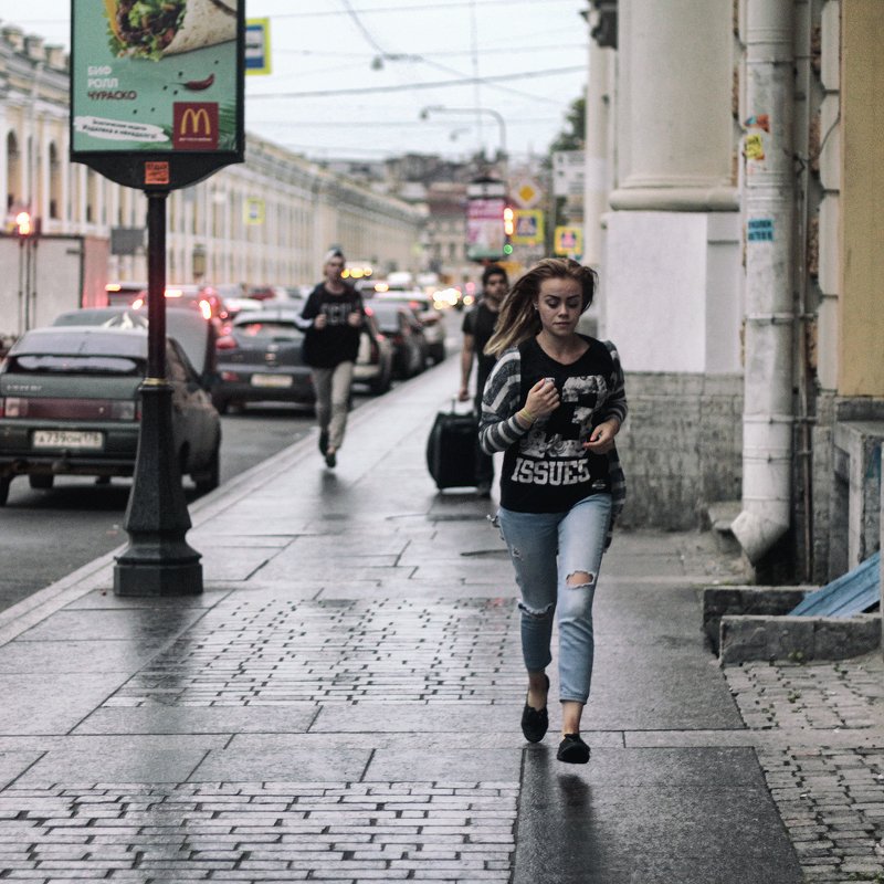 девушка, питер, улица по городуphoto preview