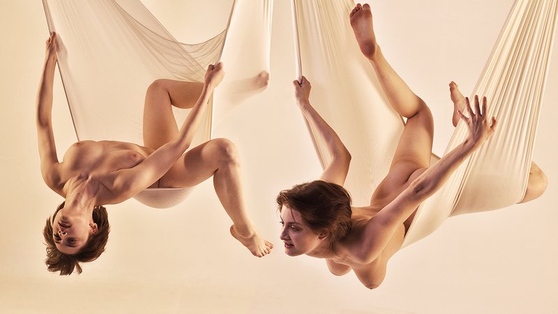 девушка Упражнение в композицииphoto preview