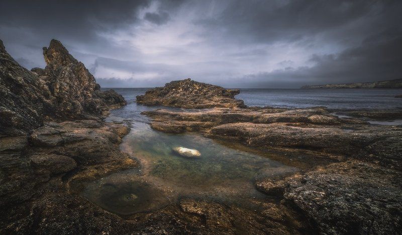 Неприветливый осенний Тарханкутphoto preview