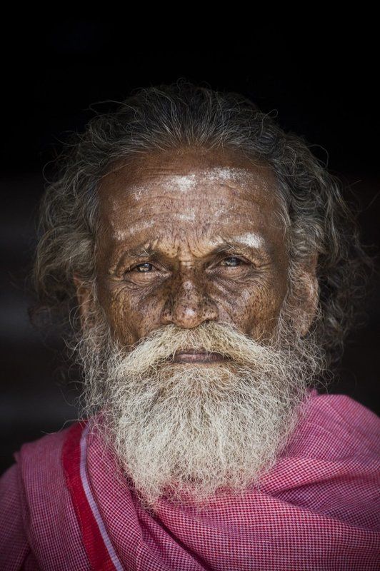 старый, мудрый, старец, дедушка, индия, жизнь, опыт, лишения, возраст, мысли, духовность, глаза, портрет, мир, покой Человекphoto preview