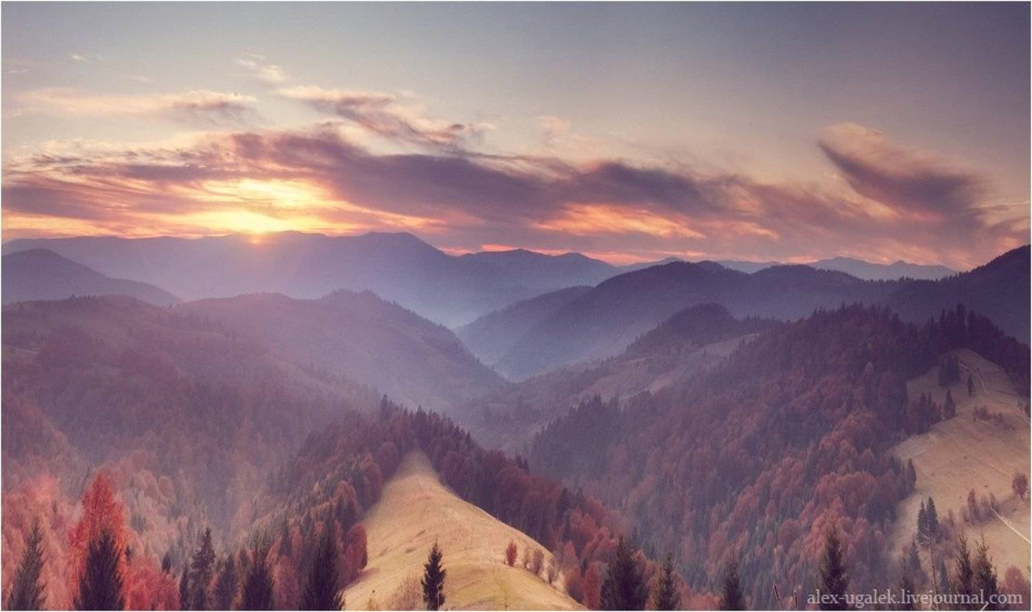 Карпаты (под настроение). Автор: Алексей Угальников карпаты, вечер, закат, каменка, солнце, горы, склоны, Алексей Угальников