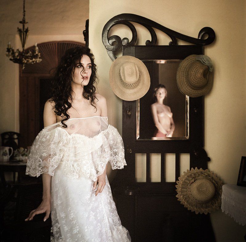 Bella Señoritaphoto preview