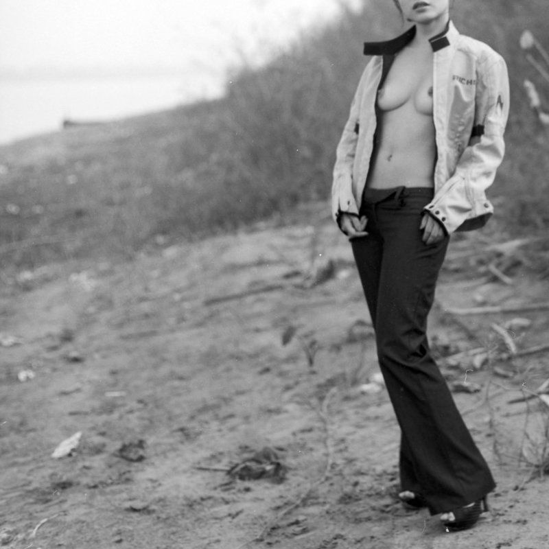 black and white, noriata, kogaku, kodak, agfa, 120, 6x6, medium format, nude, photography Fearlessly love.photo preview