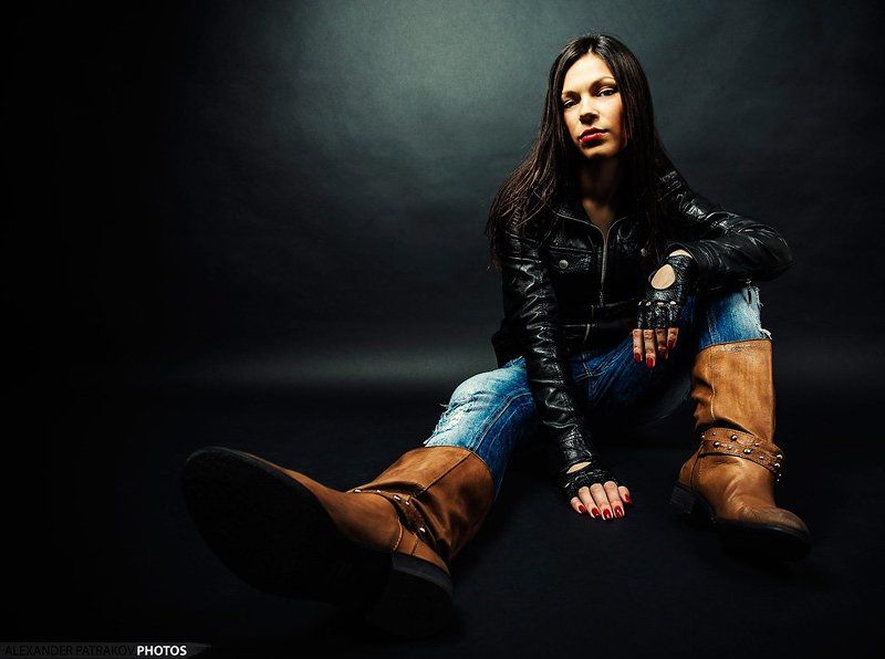 девушка, одежда, красная, взгляд ***photo preview