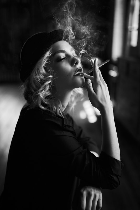 девушка, цветок, юность, тело, красота, загар Лизаphoto preview