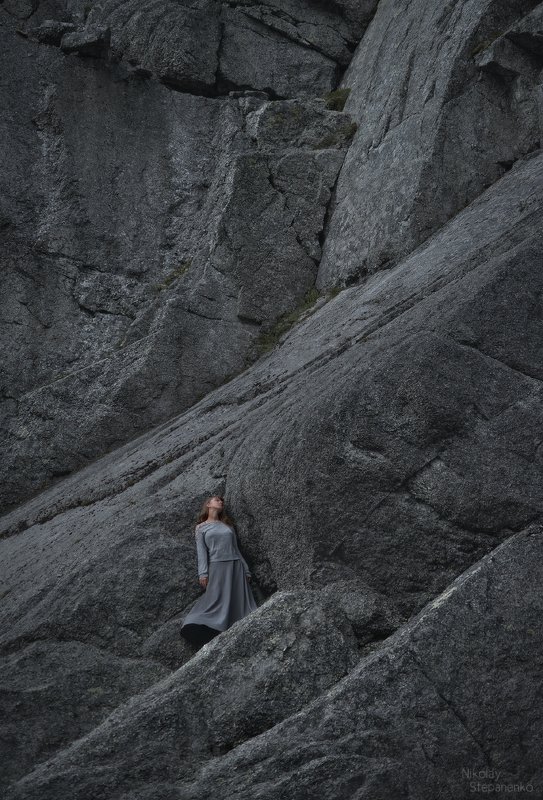 хибины, тахтарвумчорр, плато, ущелье рамзая, скалы, озеро, кольский полуостров Камень. Воздух. Вода.photo preview