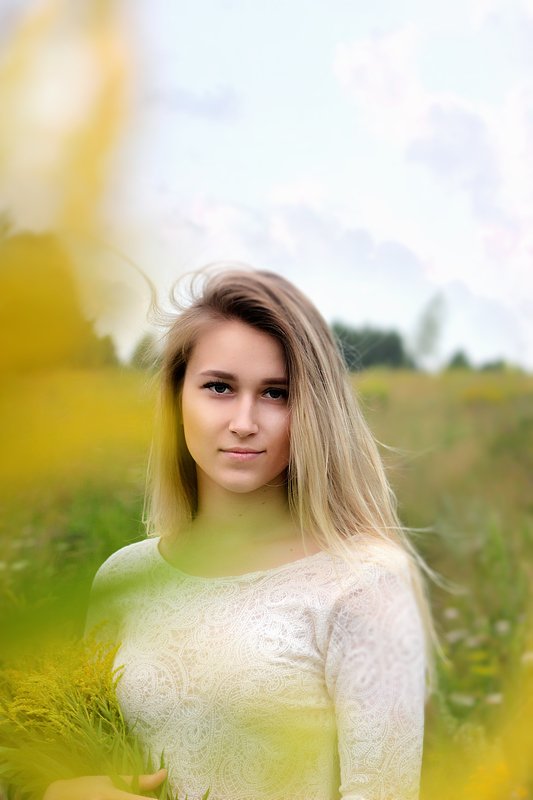 portrait .портрет, лето ,прогулка , поле, девушка ,пейзах Вечерняя прогулкаphoto preview