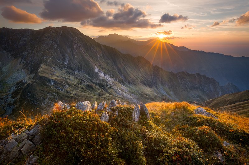 romania, fagaras, sunset, sun, mountain, rock, evening, clouds, sky, sun flare, Fagarasphoto preview