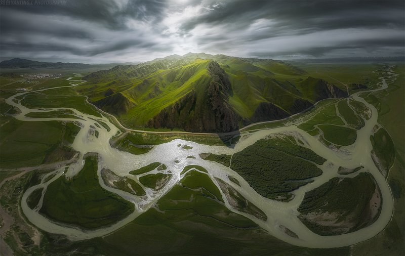 landscape, travel,nature,photography,art, Flying Above Dragonphoto preview