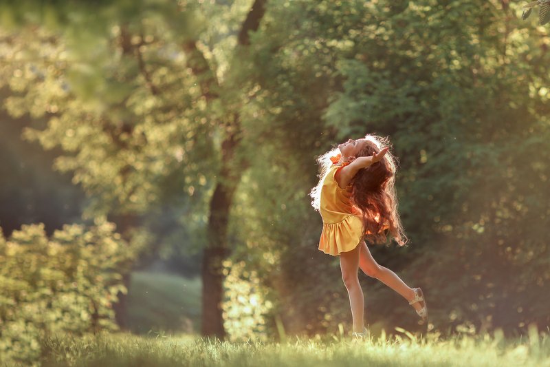 девочка танец счастье лето радость танецphoto preview