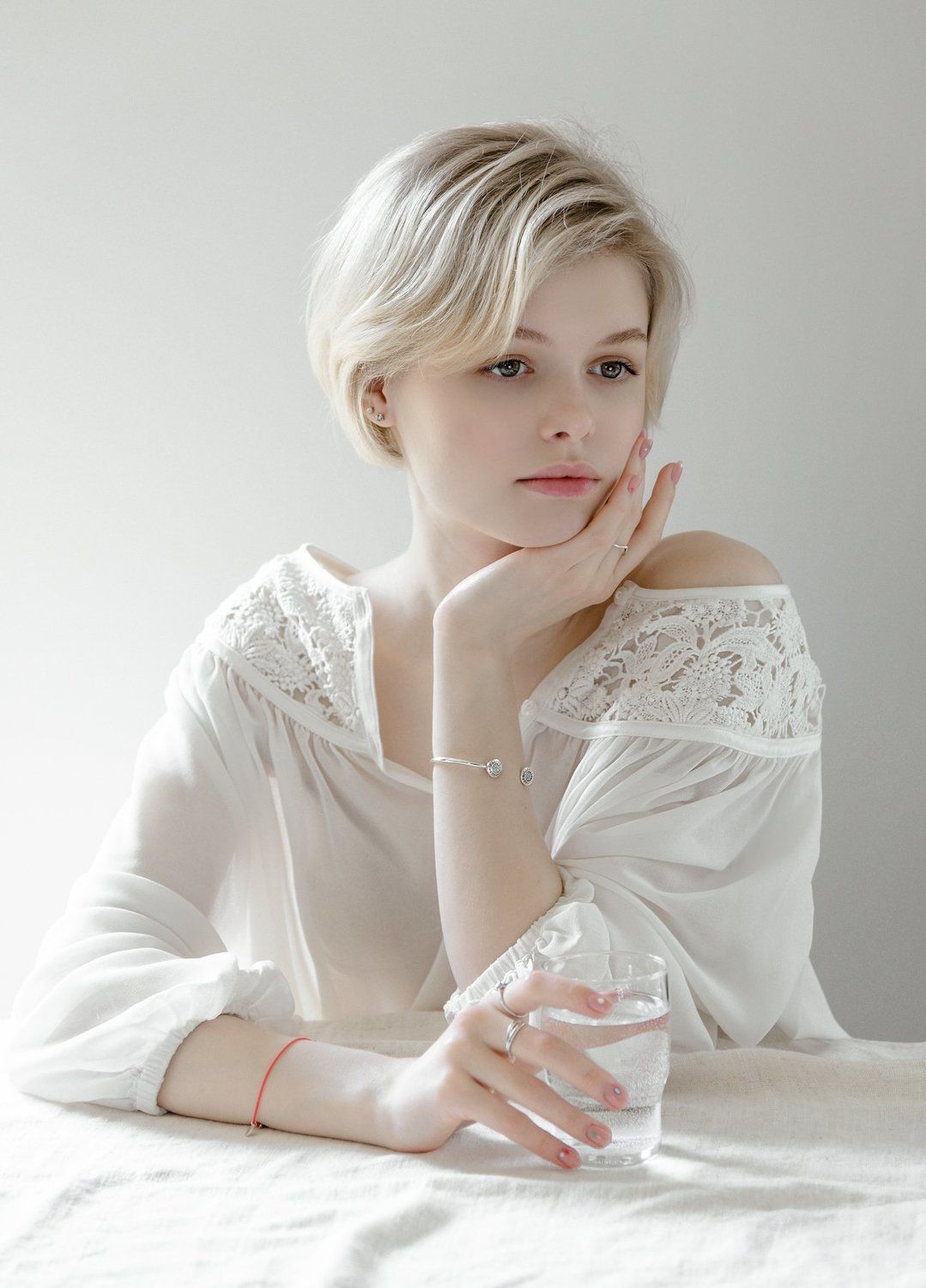 портрет , взгляд ,красивая девушка , цвет ,волосы , красивые губы ,нежность , таинственность, Natalia Kholodova