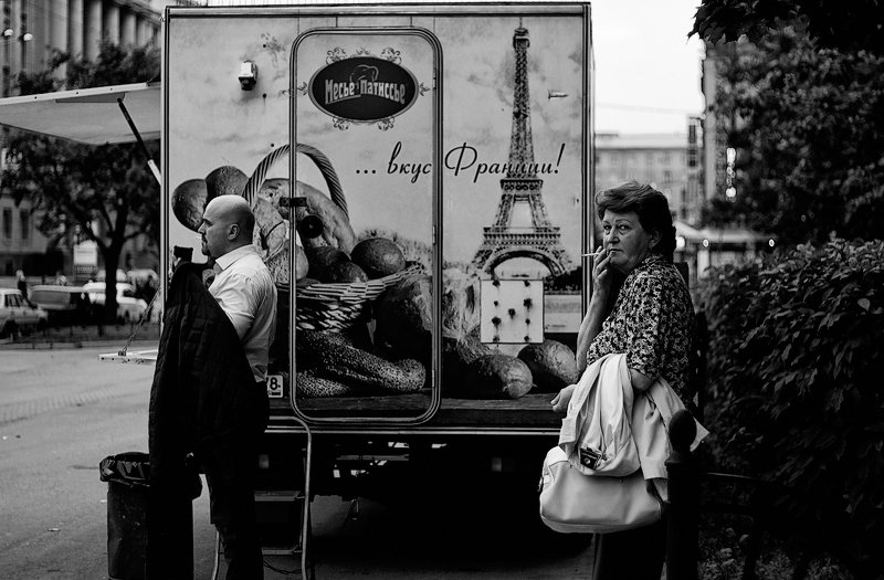 город, питер, чб, жанр, люди как в Парижеphoto preview