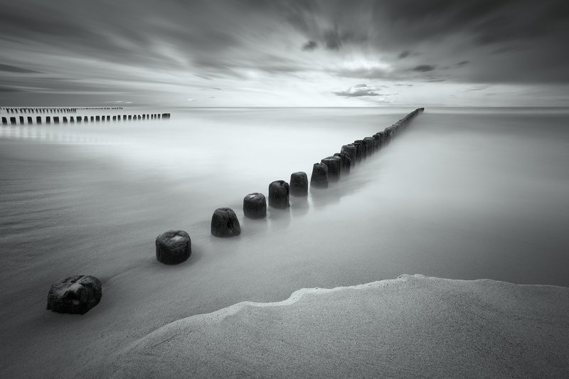 wave breaker, sea, baltic, long exposure, sand, coast, poland, bw, sky, clouds, Wave breakerphoto preview